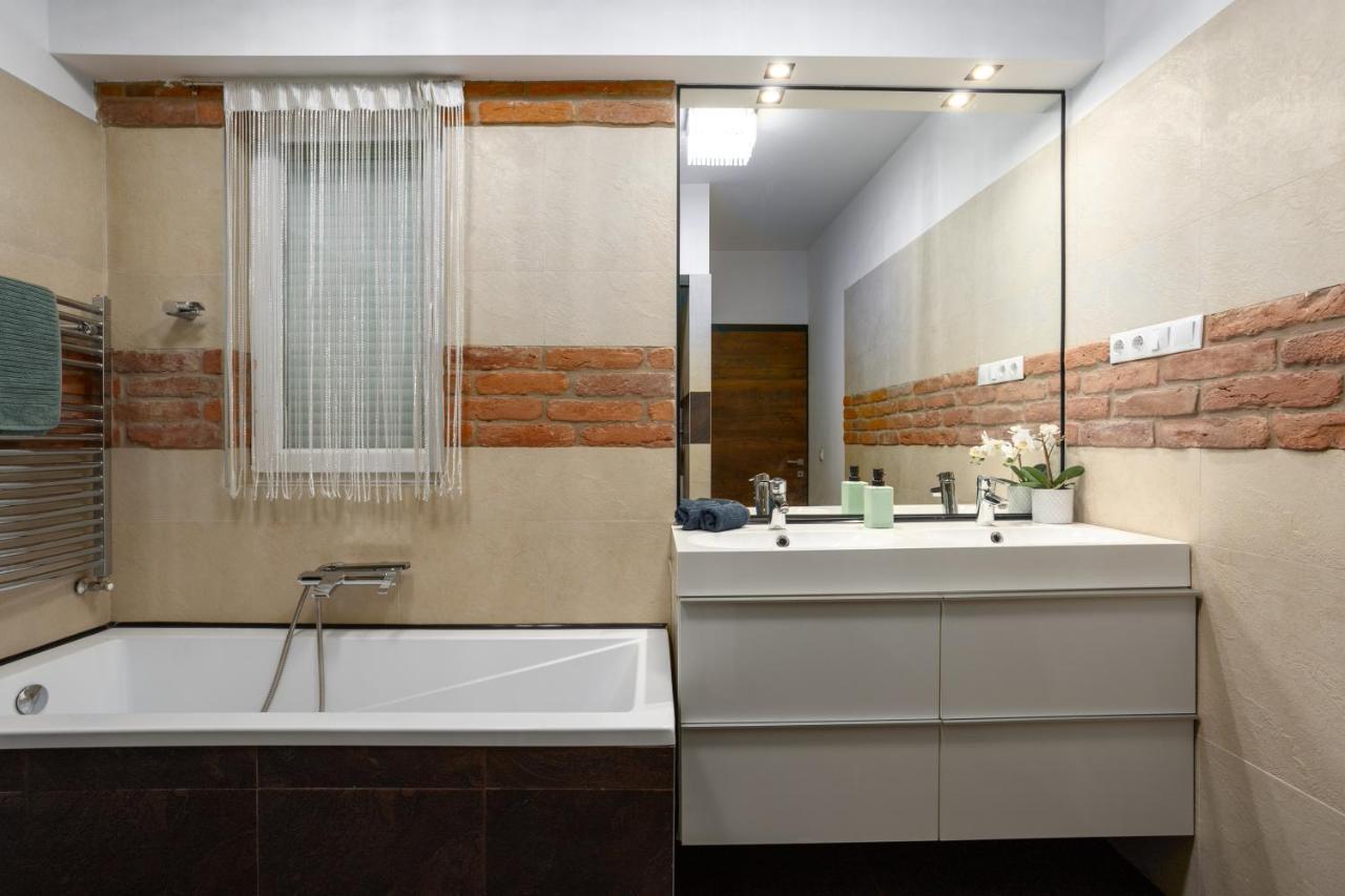 Nightingale Luxury Apartment Budapest Luaran gambar