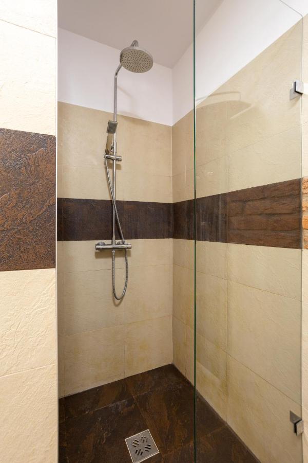 Nightingale Luxury Apartment Budapest Luaran gambar
